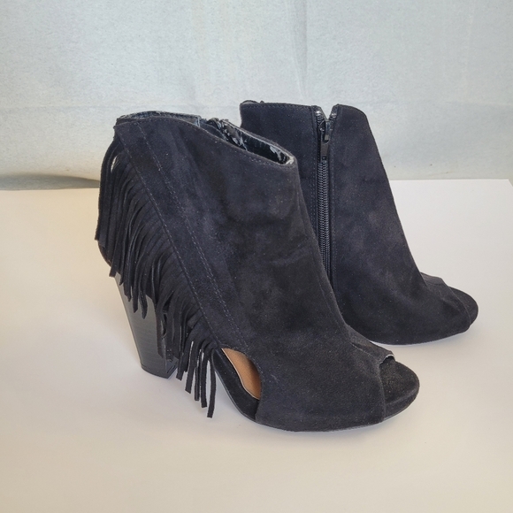 Qupid Shoes - Qupid Black Faux Suede Block Heel Fringed Booties Size 6 1/2